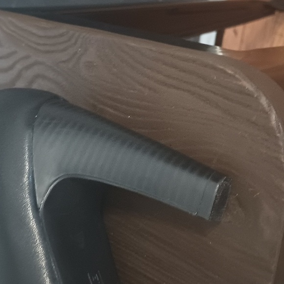 Express - Picture 6 of 7